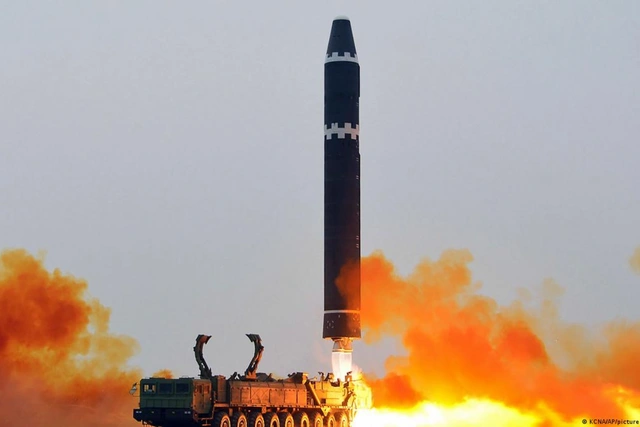 Şimali Koreya Yapon dənizi istiqamətində ballistik raket atıb